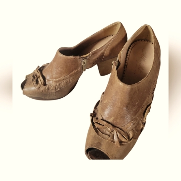 Miss Albright Specialty Antropologie Women's Tan Peep-Toe Leather Bootie Sz 6B - Picture 3 of 10